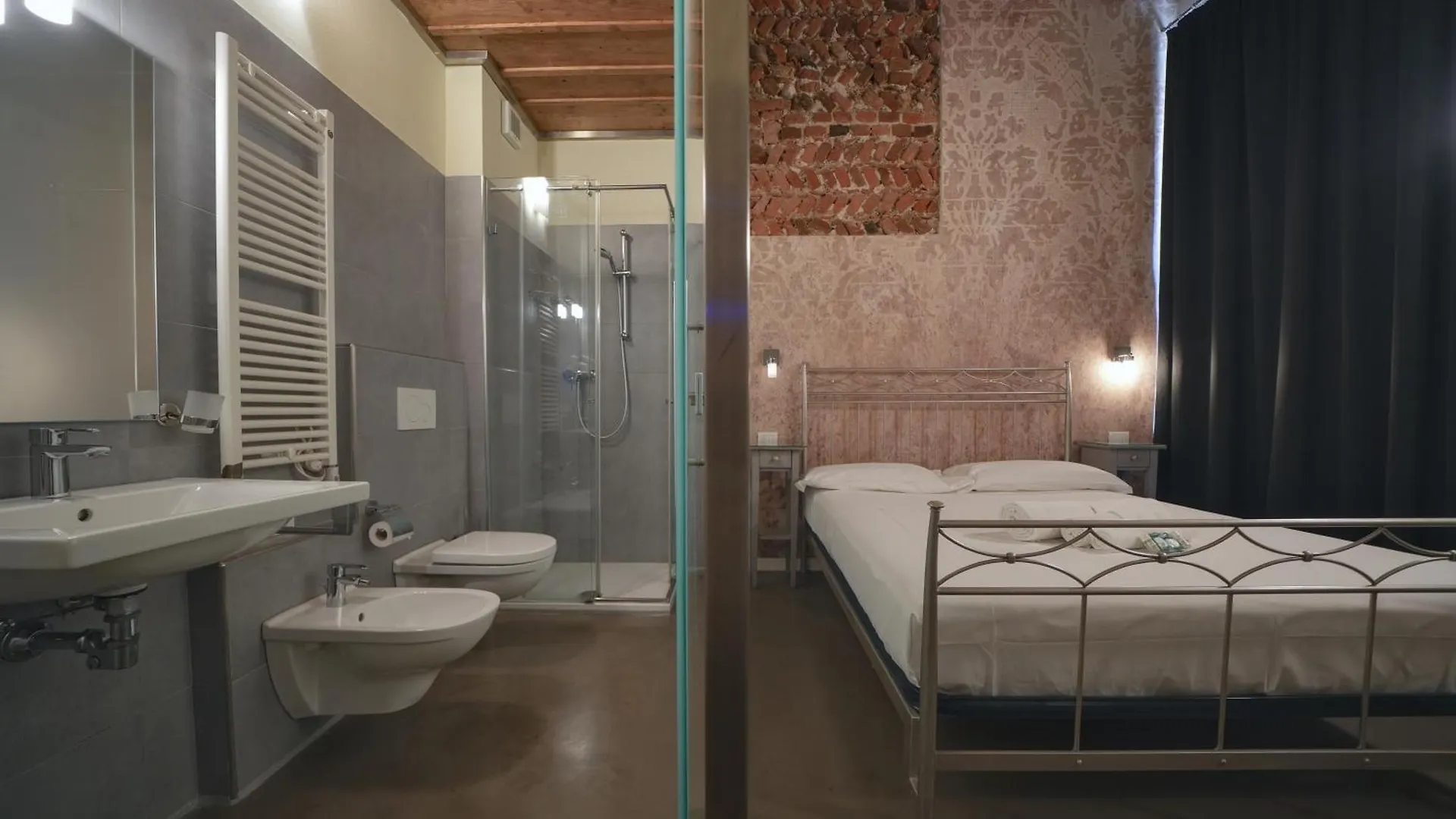Palazzo Di Giulietta - Juliet'S Palace Verona