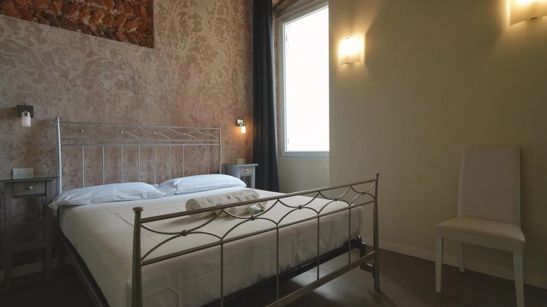 Palazzo Di Giulietta - Juliet'S Palace Verona Gasthuis