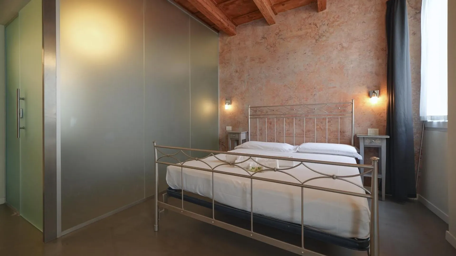Palazzo Di Giulietta - Juliet'S Palace Verona Italië